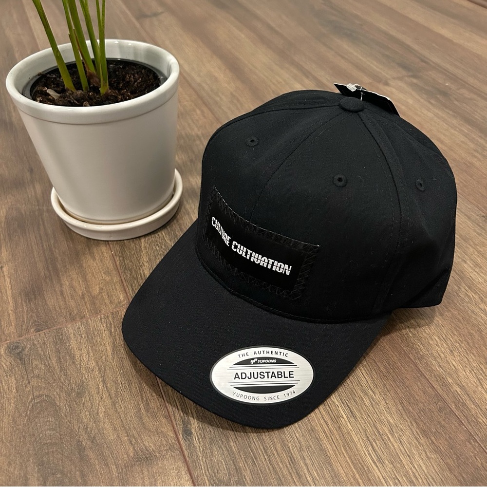 Cultivation Cap Yupoong 6-Panel NWT